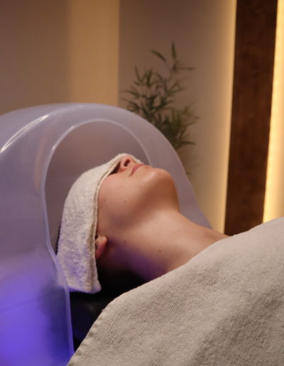 Rituel Headspa et hairspa haut de gamme BellArte institut de beauté et bellarte coiffure massage du cuir chevelu et soins des cheveux